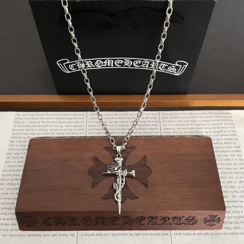 Ch**me He**ts necklaces